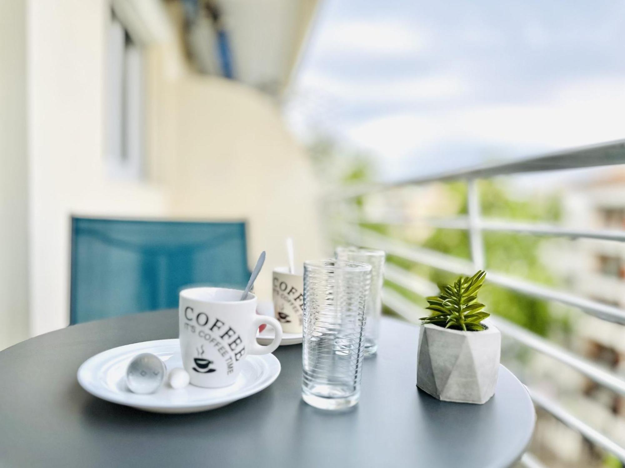 Apartment Le Royal Carnot - - Centre Terrasse Cannes
